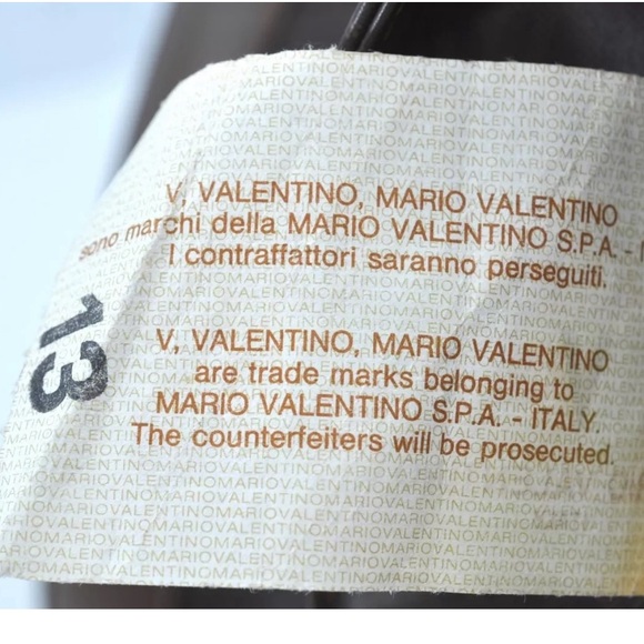 Mario Valentino Bucket Bag -As is -See With Unbranded Chain Straps Preowned - Picture 8 of 17